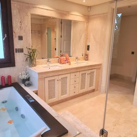 Διαμέρισμα Luxury Frontal In Doncella Εστεπόνα